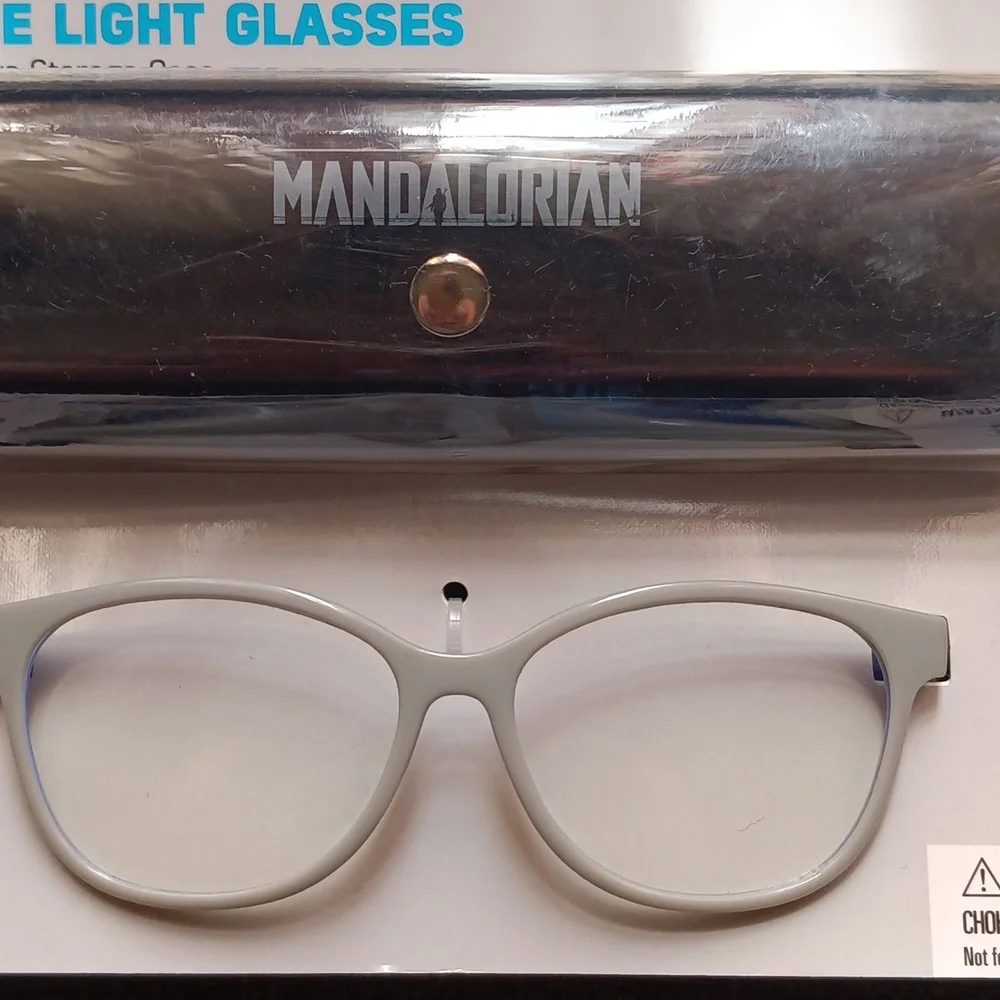 🆕Disney Star Wars Mandalorian Kids Blue Light Glasses w/ Protective Case- Grey